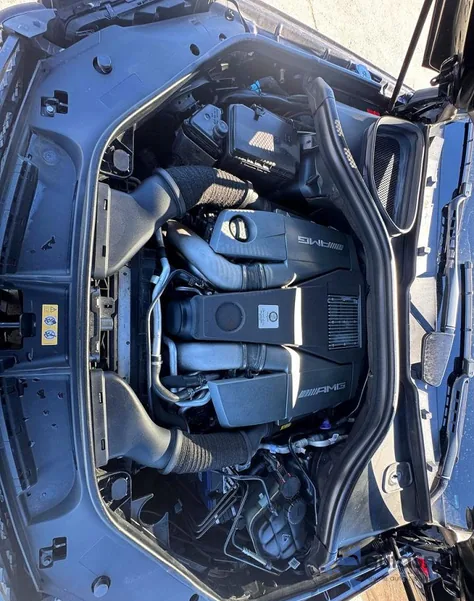 2017 Mercedes-Benz Gls 63 Amg 4Matic z USA, uszkodzony, nr VIN 4JGDF7FE1HA888092